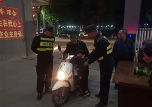 宗保黃山歙縣項目隊員幫助走失兒童