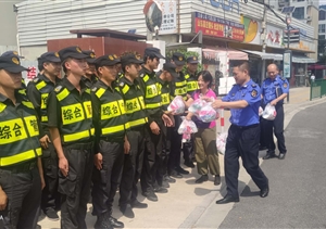 盡職盡責有作為  扎實(shí)工作受贊揚—三林市容項目隊員受到甲方領(lǐng)導