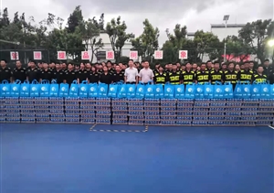 炎炎夏日送清涼 殷殷關(guān)懷暖人心 —宗保公司領(lǐng)導慰問(wèn)一線(xiàn)隊員