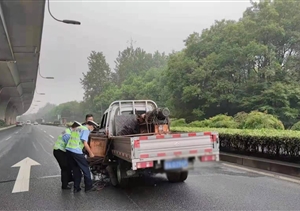 助人為樂(lè )展風(fēng)采系列—近期(2021.8.18)公司涌現3起助人為樂(lè )好人好